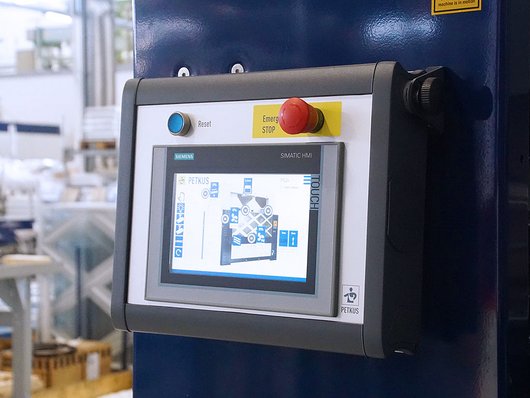 PETKUS process automation touch panel